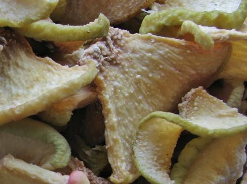 Как высушить айву в духовке. Какая благодарная работа - сушить айву для чая и компота