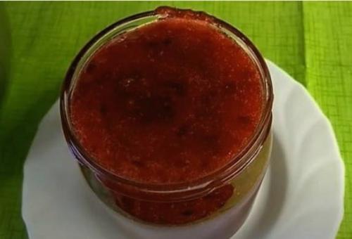 Как хранить клюкву, протертую с сахаром. Клюква с сахаром на зиму без варки — 5 пошаговых рецептов