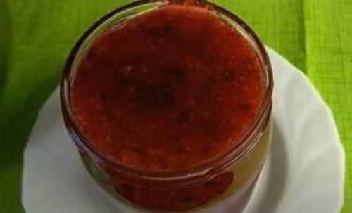 Как хранить клюкву, протертую с сахаром. Клюква с сахаром на зиму без варки — 5 пошаговых рецептов