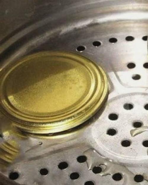 Какие существуют способы приготовления острых перцев для длительного хранения. Горький перец, маринованный на зиму