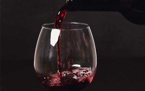 Красное вино при расстройстве желудка. Какой алкоголь можно пить при язве желудка