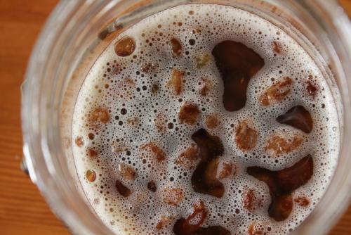 Закваска для вина из изюма. Рецепты закваски для вина из изюма, малины, земляники и винограда