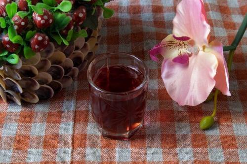 Настойка из боярышника в домашних условиях. Питьевые настойки из ягод боярышника