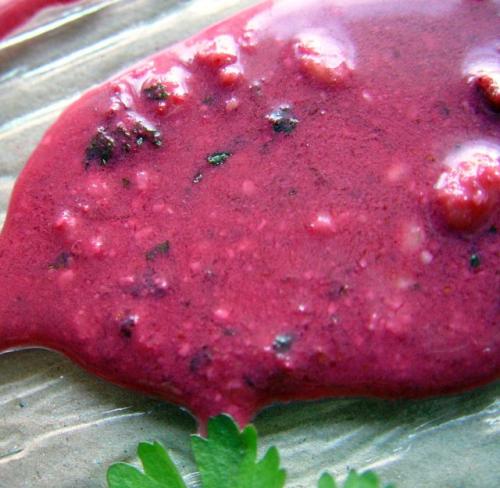 Как приготовить соус с виноградом и орехами. Соус из незрелого винограда и ежевики с грецкими орехами