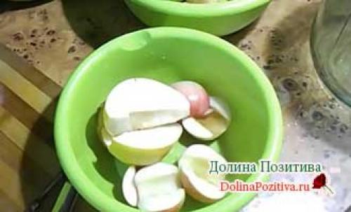 Компот из винограда и яблок на зиму. Компот из яблок и винограда: 3 рецепта на зиму