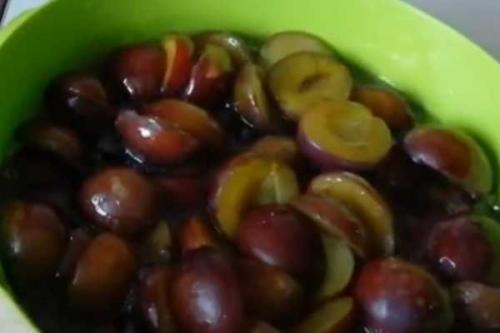 Сушёные сливы в домашних условиях. Вяленые сливы на зиму в домашних условиях, как приготовить