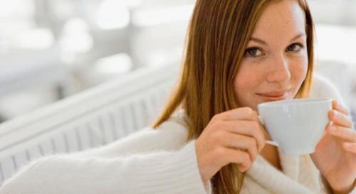 Может ли шиповник вызвать проблемы с кровотоком. Влияние на организм