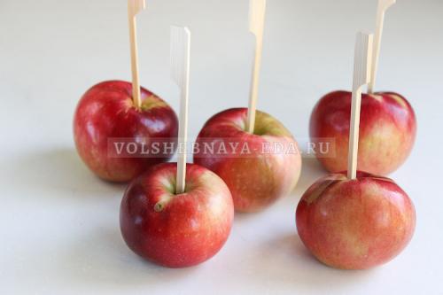 Как правильно хранить яблоки в карамели. Яблоки в карамели на палочке