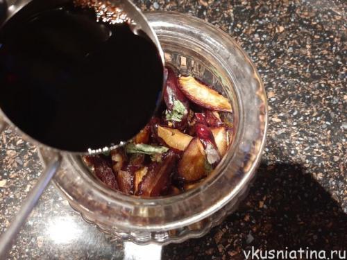 Вяленый чернослив рецепт. Вяленая слива с чесноком и прованскими травами в масле