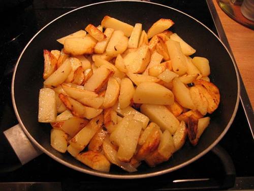 Как называется сорт красной картошки. Лучшие красные сорта картофеля (с красной или розовой кожурой): топ-15