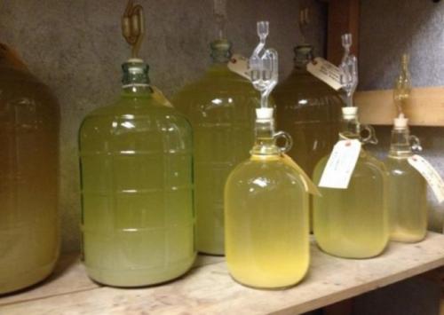 Вино из белого винограда в домашних условиях