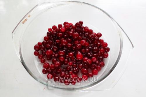 Соус из черного винограда и сушеной клюквы: новый вкусный способ приготовить блюдо 01 Соус из черного винограда и сушеной клюквы: новый вкусный способ приготовить блюдо 01