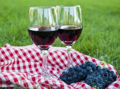 Виноградное вино в домашних условиях с добавлением воды. Вино из винограда в домашних условиях – простой рецепт