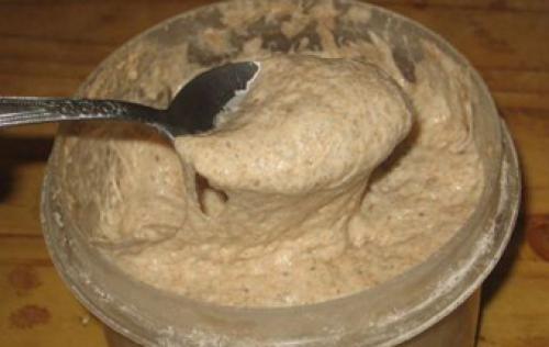 Закваска из изюма для хлеба. Натуральная закваска для хлеба