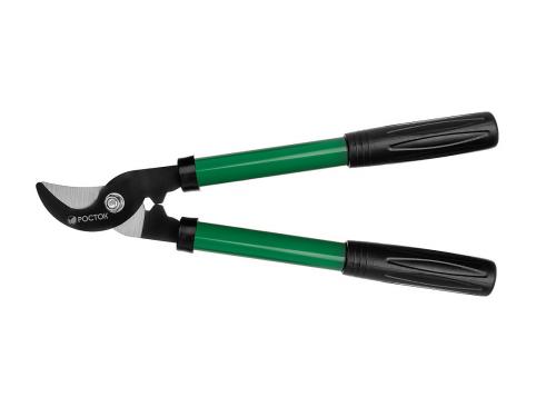 Основные правила обрезки смородинового куста осенью 02