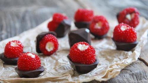 Чем полезна тибетская малина. Описание культуры